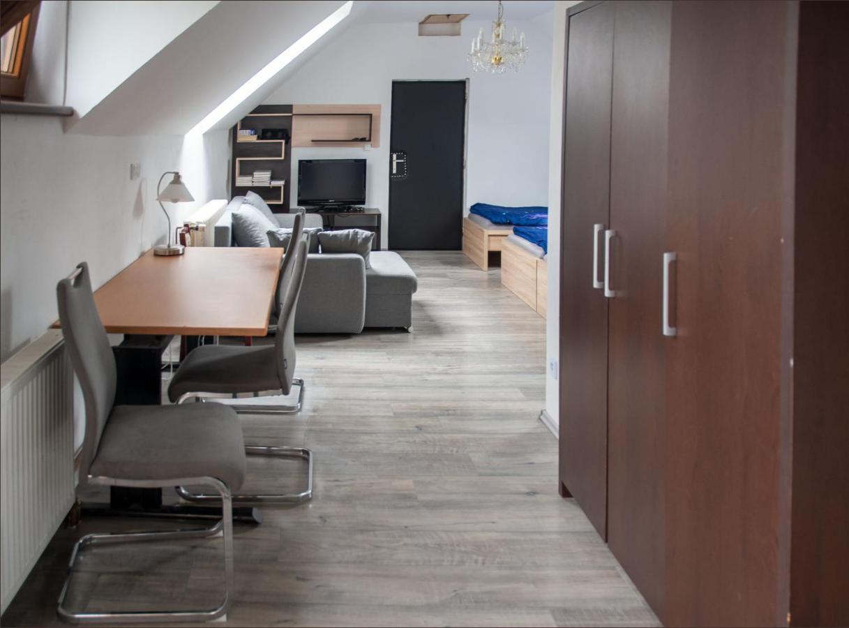 Appartement V Sadu à Lysá nad Labem Extérieur photo